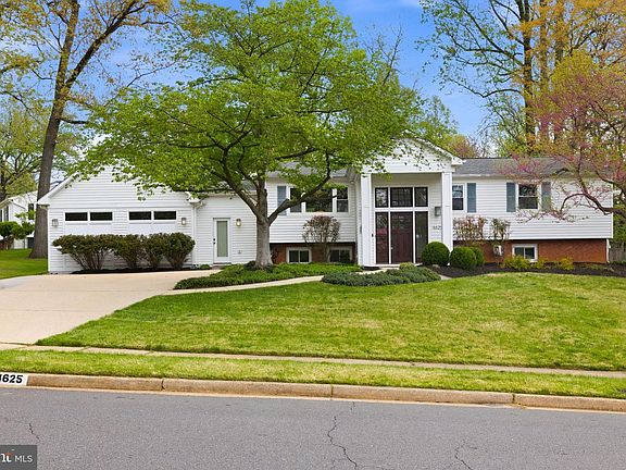 3rd image of 4625 Valerie Ct