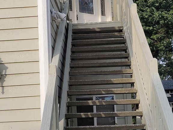 2nd image of 12454 Juanita Dr NE