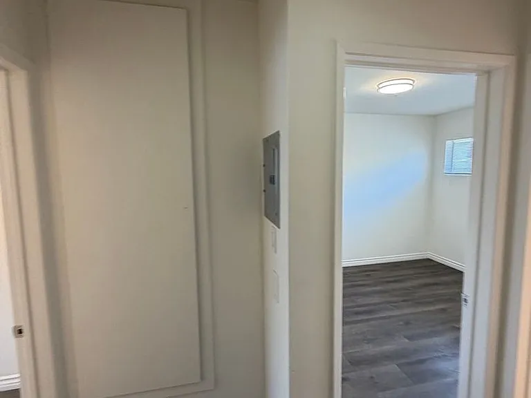 4340 Walnut — Photo 12