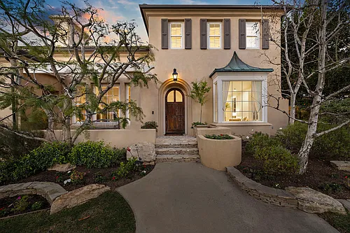 15 Vernon Photo 1