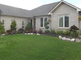 53100 Gregory Dr, Macomb, MI 48042