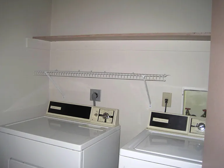 6385 Chippenhook Ct — Photo 9
