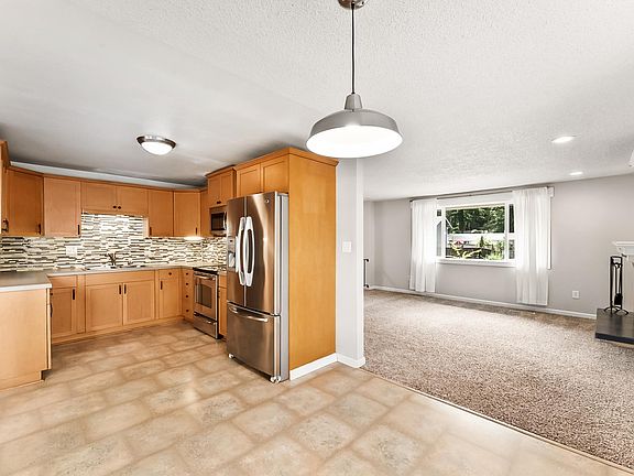 Eating/Dining Area off of the kitchen overlooking the living room.