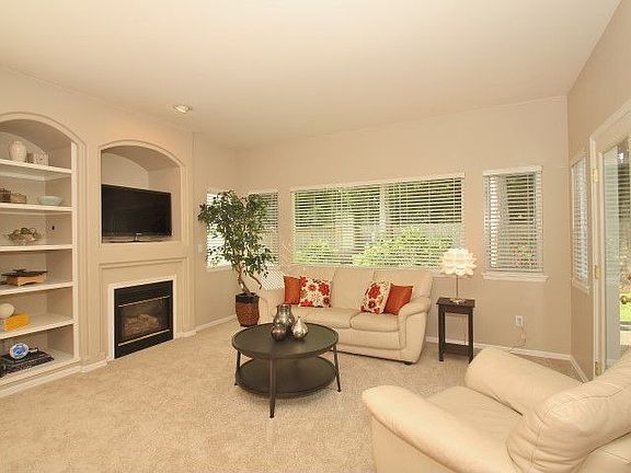 5th image of 3227 162nd Pl SE