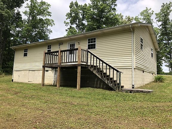2nd image of 146 E Ln