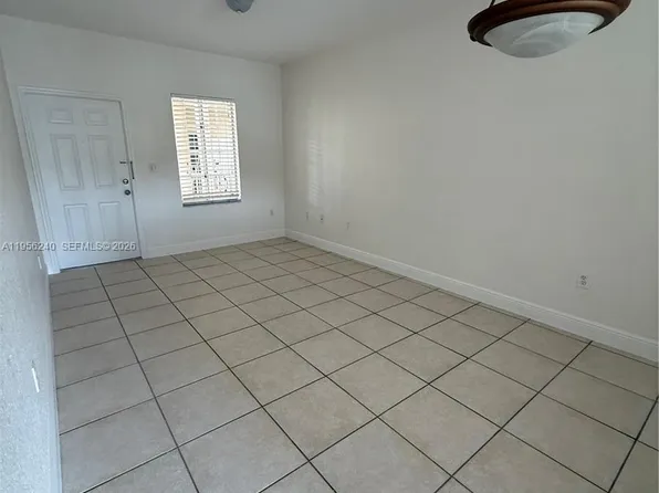 6912 NW 179th #106, Fort Lauderdale, FL 33301