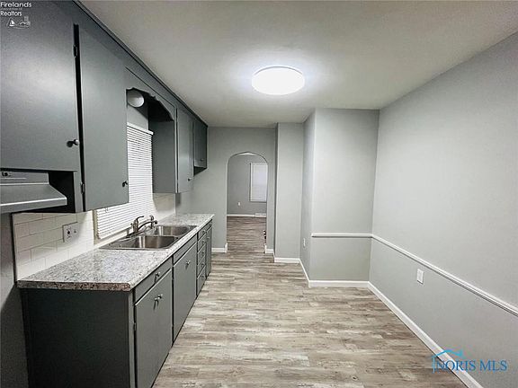 4th image of 2033 Sheffield Pl