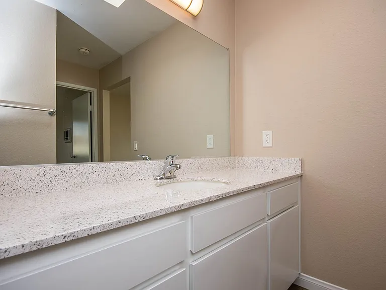 Merrywood Apartments — Photo 13