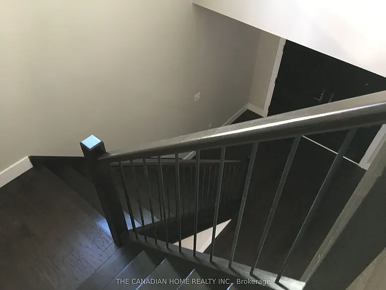 1753 Brayford Ave — Photo 11