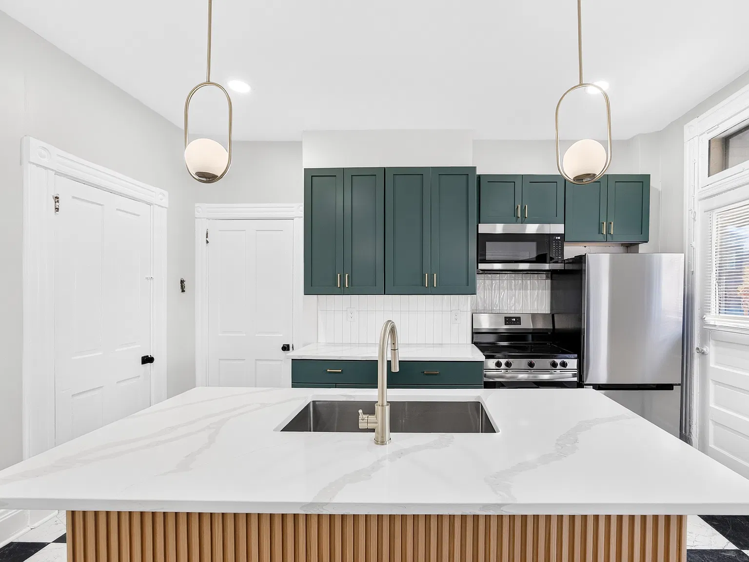 1 bed, $1,400 — Photo 3