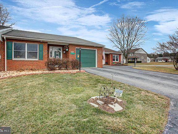 3rd image of 227 Minnich Rd