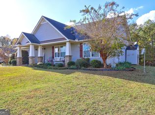 574 McKenzie Rd, Milner, GA 30257