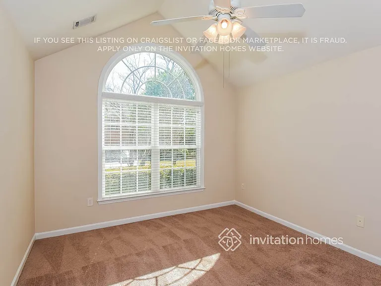 1320 Martins Down Dr — Photo 14