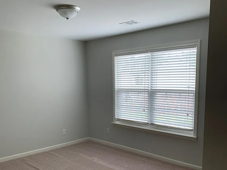400 Tibet Ave #13 — Photo 21