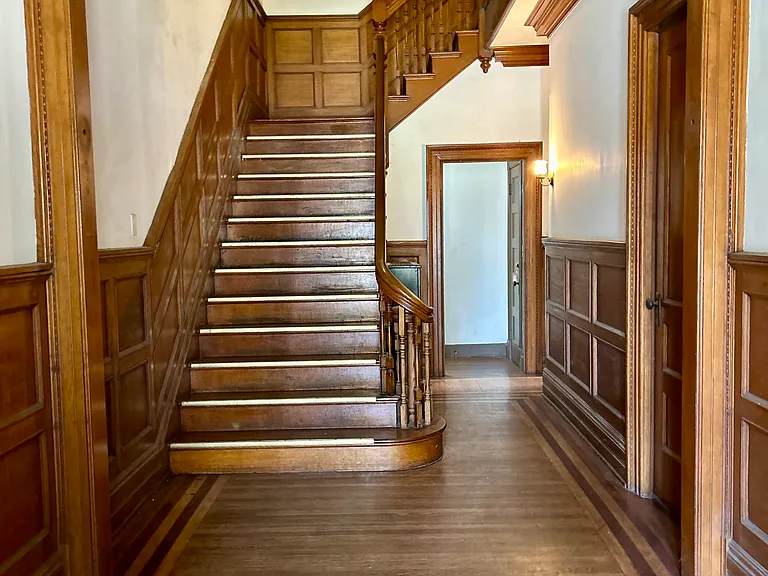 1154 Madison Ave #2 — Photo 2
