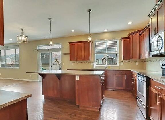 3rd image of 9922 Jensen Dr SE