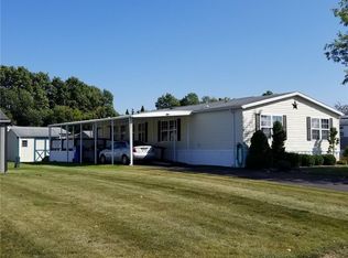 6329 Lambert St, Victor, NY 14564