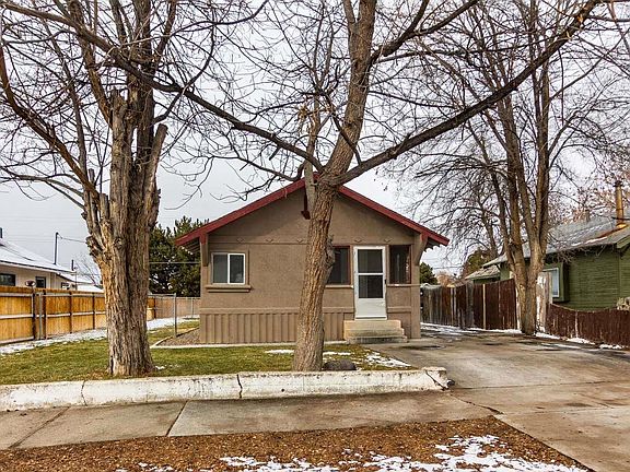 2nd image of 611 & 609 19th Ave S