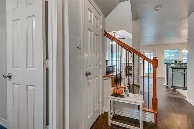 1st image of 3974 Fernando Dr