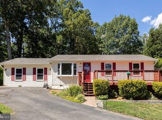 609 Rockbridge Dr SE, Leesburg, VA