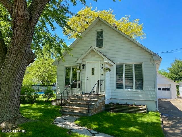1st image of 2810 James Ave