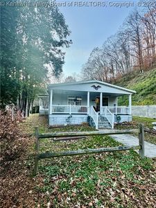 65 Wanda Ln, Lenore, WV, 25676
