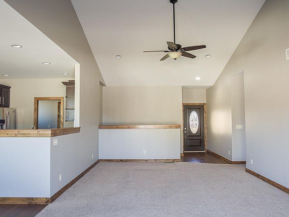 3rd image of 3007 E 14th St