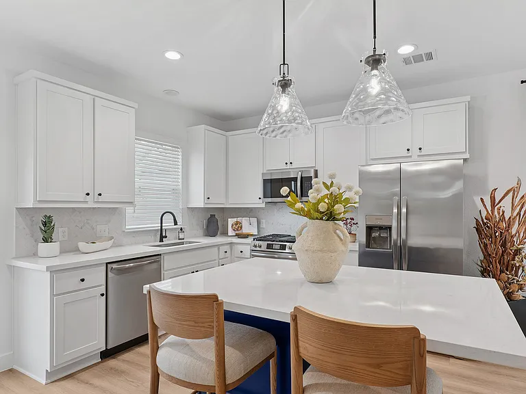 Ellery Lane Apartments Kitchen