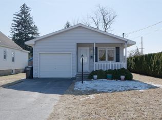 1100 Laura St, Schenectady, NY 12306