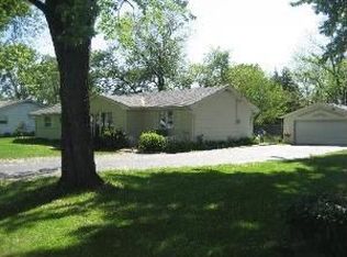 2417 Meridian Dr, Joliet, IL 60431