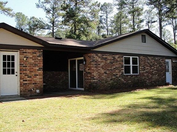 3rd image of 153 Greenwood Dr