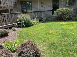 1946 E Waters Edge Dr, Bloomington, IN 47401