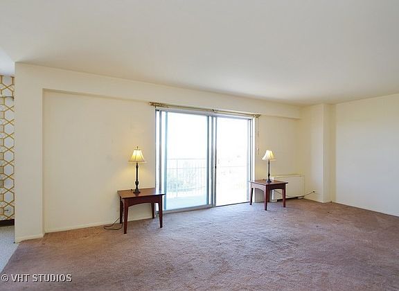 5th image of 7061 N Kedzie Ave Suite 703