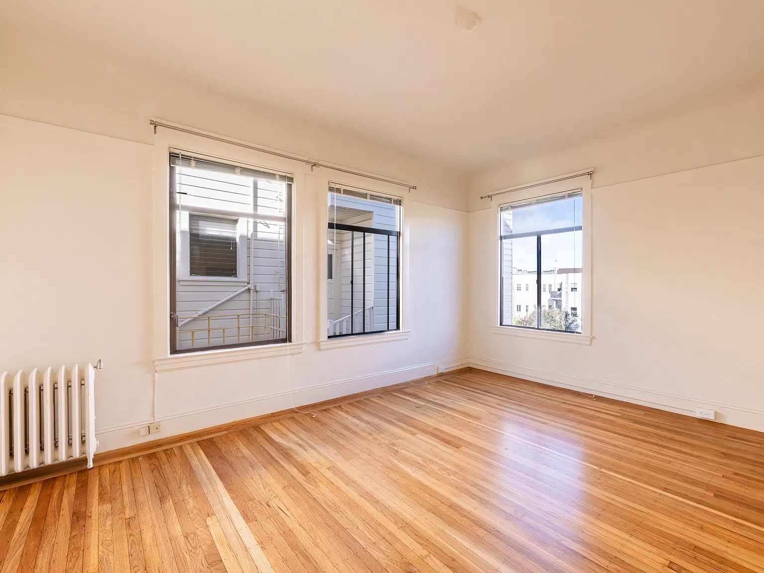 Studio, $3,695 — Photo 1
