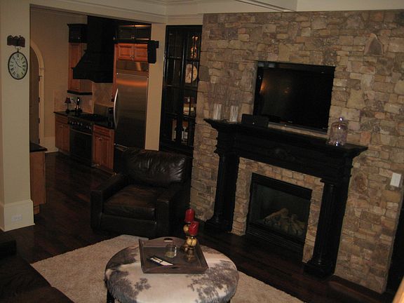 5th image of 218 Twisted Timber Ct