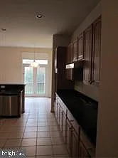 4 bed, 3.5 bath, 3350 sqft, $4,700 — Photo 2