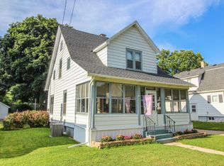 433 McComb St, Fort Atkinson, WI 53538