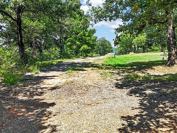 3rd image of Brandon Ln