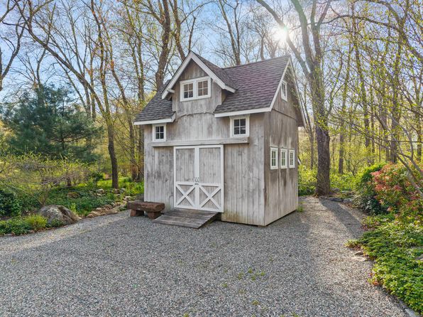 70H Reutemann Rd #H, North Stonington, CT 06359