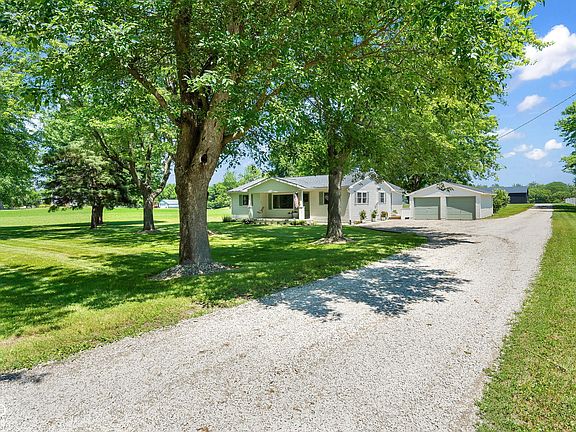 4th image of 9805 N County Road 750 E