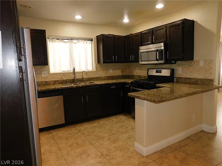 6011 Chisolm Trl — Photo 10