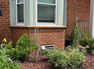 339 Middle Oaks Dr, Chesapeake, VA 23322