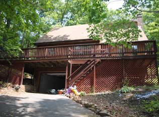 1252 Lakeview Dr, Cross Junction, VA 22625