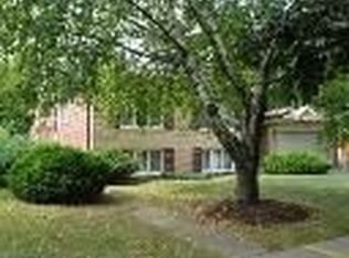 1653 Swallow St, Naperville, IL 60565