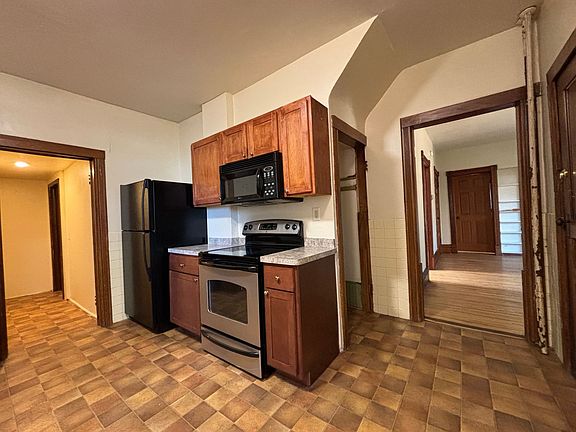 3rd image of 763 Tuscarora Ave #1