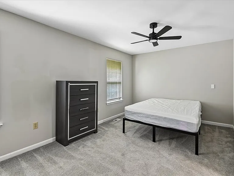 530 Mount Lubentia Ct E — Photo 22