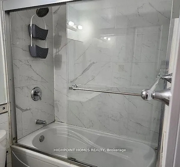 18 Valley Stream Dr — Photo 12