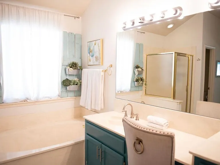 2421 Bonham Trl — Photo 13