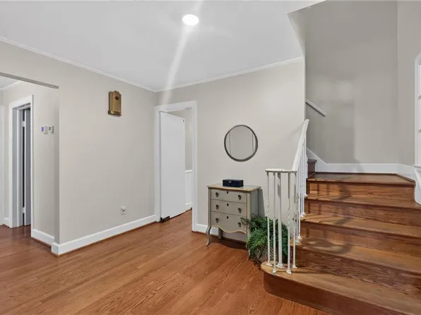 3375 Lynnwood Dr, Virginia Beach, VA 23452