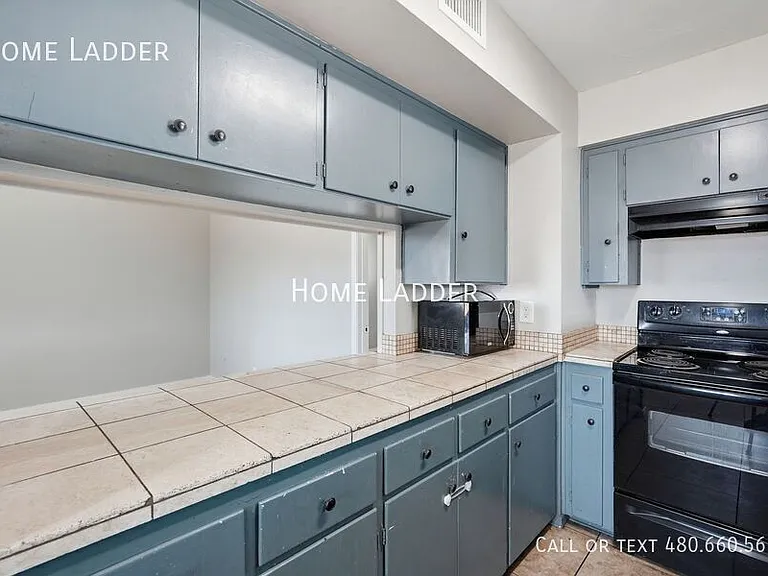 6747 N 26th Ave #3 — Photo 8